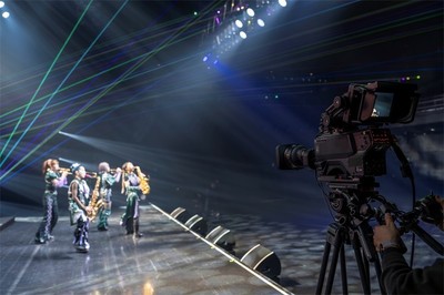 索尼发布HDC-F5500V系统摄像机 内置光学无级可变ND滤镜，开创专业影像创作新纪元