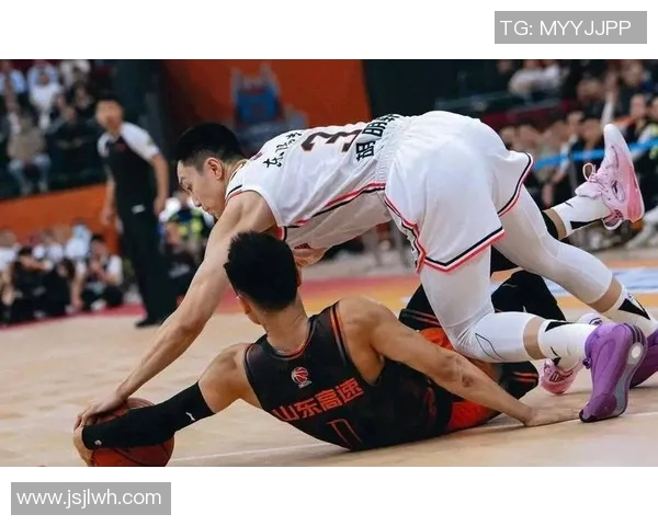 广东宏远队主场惜败，遭遇两连败压力山大