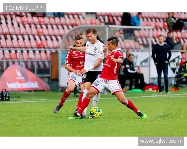 沙尔克04与沃尔夫斯堡的生死战：谁能笑到最后？